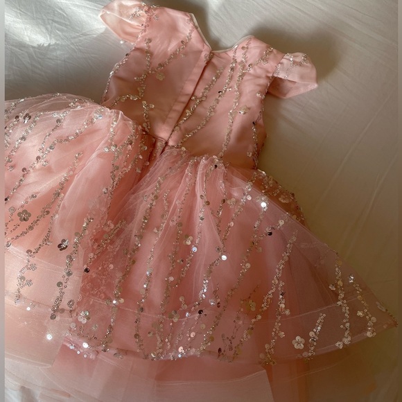Girl size 4Y Pink Sequin Dress - Picture 5 of 14